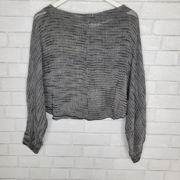 Free People Gray Black Oversized Scoop Neck Cropped Knit Sweater Top - Picture 4 of 5